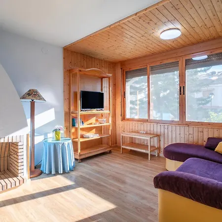 Casa En La Playa Con Piscinas Costa Holiday home *